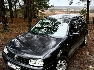 Авто Volkswagen Golf 2000 № 8300460