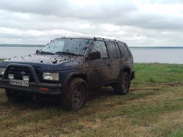 Авто Nissan Terrano 1988 № 8300493