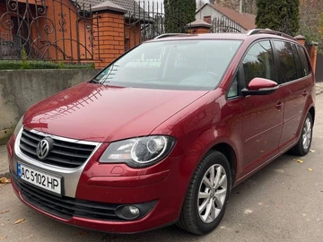 Авто Volkswagen Touran 2009 № 8300507