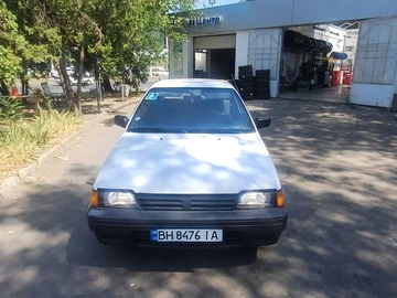 Авто Nissan Sunny 1989 № 8300583