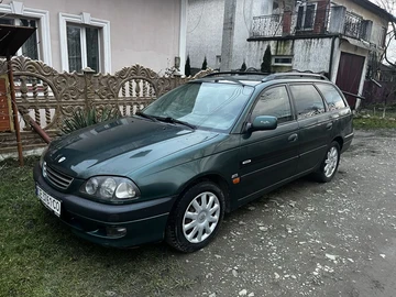 Авто Toyota Avensis 2000 № 8300682