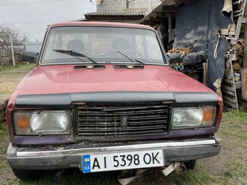 Авто ВАЗ 2107 1992 № 8300715