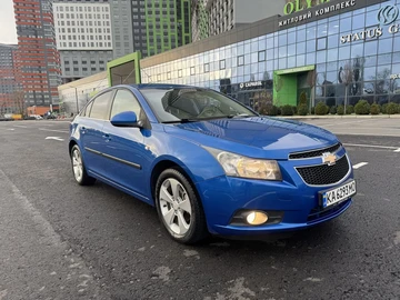 Авто Chevrolet Cruze 2011 № 8300817