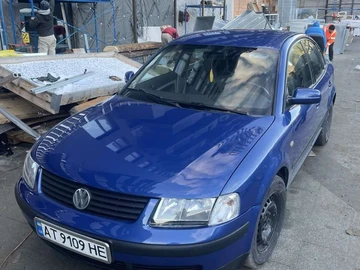 Авто Volkswagen Passat Sedan 1998 № 8300899