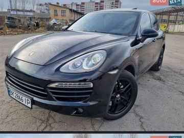Авто Porsche Cayenne S Hybrid 2013 № 8300933