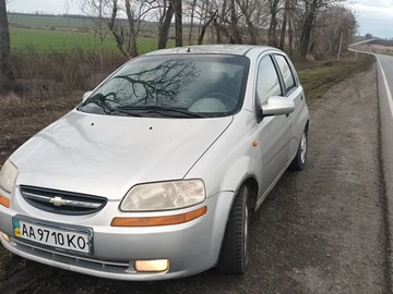 Авто Chevrolet Aveo 2006 № 8300942