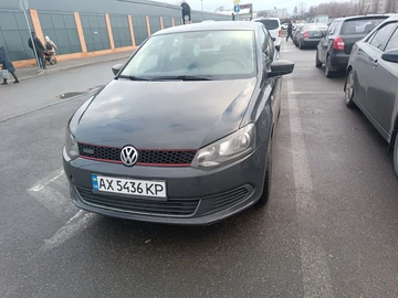 Авто Volkswagen Polo 2011 № 8300955