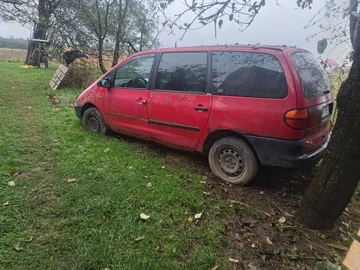 Авто Volkswagen Sharan 1997 № 8301207