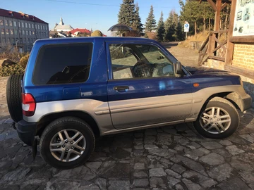 Авто Mitsubishi Pajero 2001 № 8301218