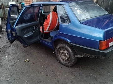 Авто ВАЗ 21099 2001 № 8301307