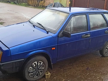 Авто ВАЗ 2109 1992 № 8301321