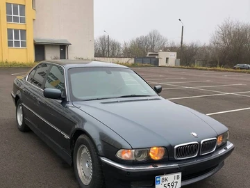 Авто BMW 7 Серия 2001 № 8301712
