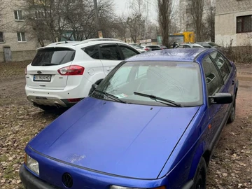 Авто Volkswagen Passat Sedan 1989 № 8301721