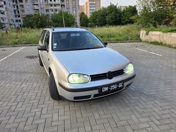 Авто Volkswagen Golf 2003 № 8301893