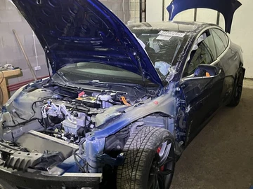 Авто Tesla Model 3 2018 № 8301946