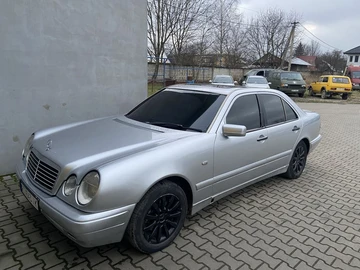 Авто Mercedes 230 1996 № 8302034
