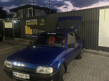 Авто Ford Escort 1989 № 8302176