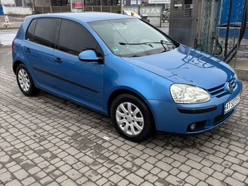 Авто Volkswagen Golf 2004 № 8302230