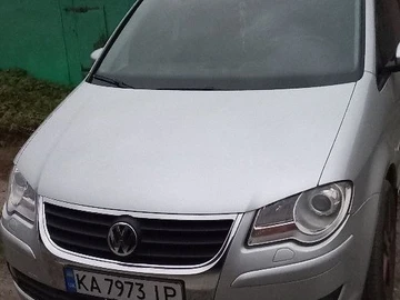 Авто Volkswagen Touran 2009 № 8302591