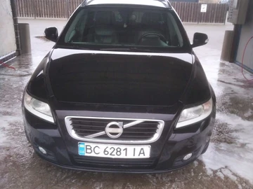 Авто Volvo V50 2012 № 8302720