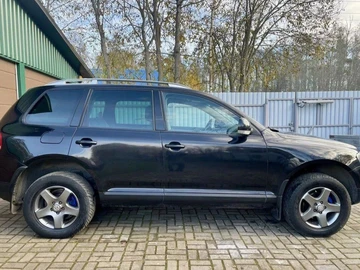 Авто Volkswagen Touareg 2005 № 8302846