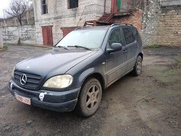 Авто Mercedes Ml Серия 2000 № 8302966