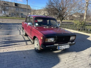 Авто ВАЗ 2107 1995 № 8303180