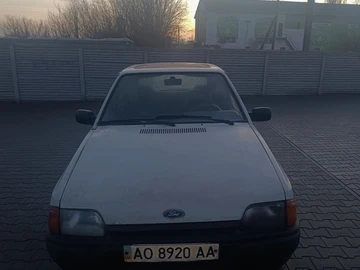 Авто Ford Escort 1991 № 8303255