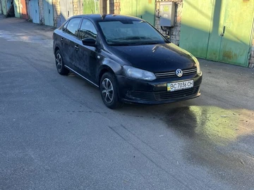 Авто Volkswagen Polo 2011 № 8303273