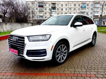 Авто Audi Q7 2018 № 8303423