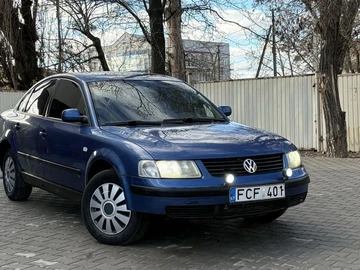 Авто Volkswagen Passat Sedan 2000 № 8303722