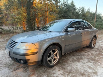 Авто Volkswagen Passat Sedan 2003 № 8303827