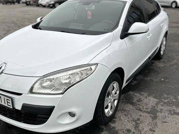 Авто Renault Megane 2011 № 8303839