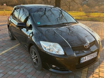 Авто Toyota Auris 2007 № 8303846