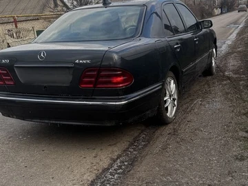 Авто Mercedes 320 2001 № 8303979
