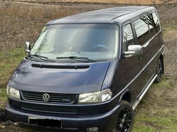 Авто Volkswagen Transporter 2003 № 8304001