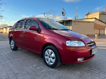 Авто Chevrolet Aveo 2005 № 8304327