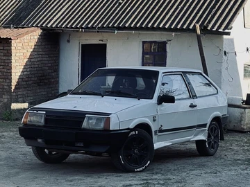 Авто ВАЗ 2108 1993 № 8304334