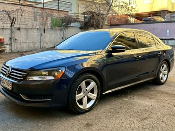 Авто Volkswagen Passat Sedan 2013 № 8304353