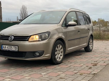 Авто Volkswagen Touran 2012 № 8304584