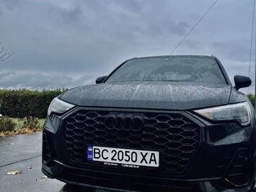 Авто Audi Q3 2019 № 8304710