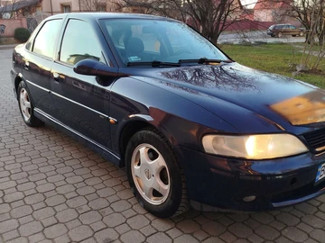 Авто Opel Vectra 2000 № 8304744