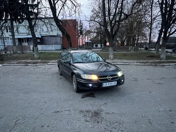 Авто Opel Vectra 1996 № 8304888