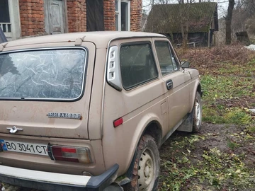Авто ВАЗ 2121 1986 № 8304902
