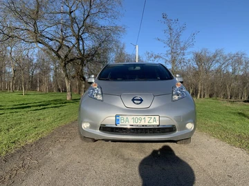 Авто Nissan Leaf 2013 № 8305130