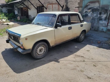 Авто ВАЗ 2101 1985 № 8305142
