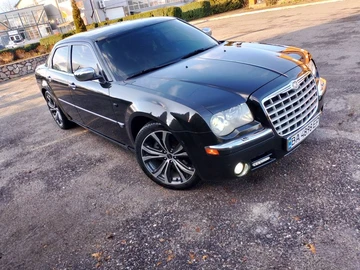 Авто Chrysler 300C 2005 № 8305195