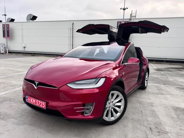 Авто Tesla Model X 2020 № 8305222