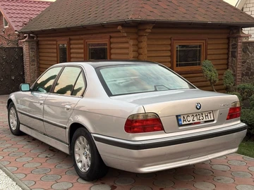 Авто BMW 7 Серия 2001 № 8305303