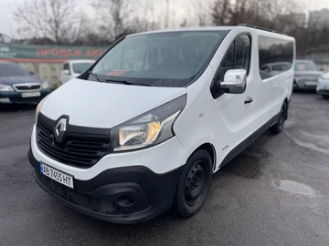 Авто Renault Trafic 2015 № 8305426